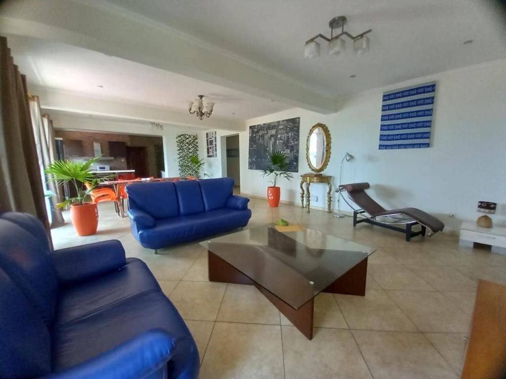 La Sunset Bed & Breakfast Accra Bagian luar foto
