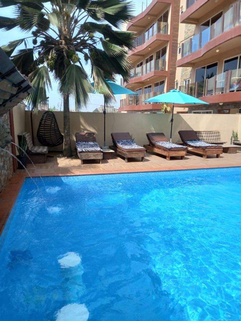La Sunset Bed & Breakfast Accra Bagian luar foto