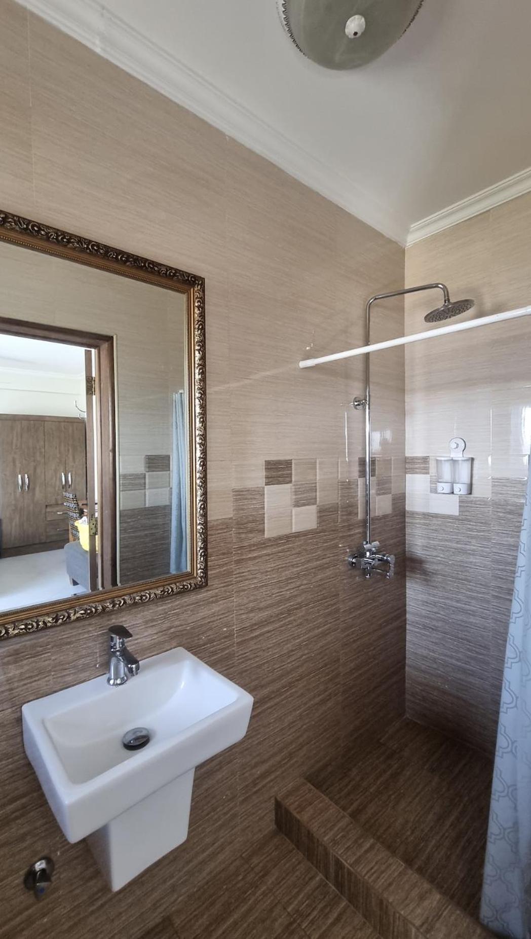 La Sunset Bed & Breakfast Accra Ruang foto